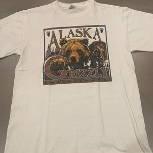 Vintage Alaska grizzlies tee